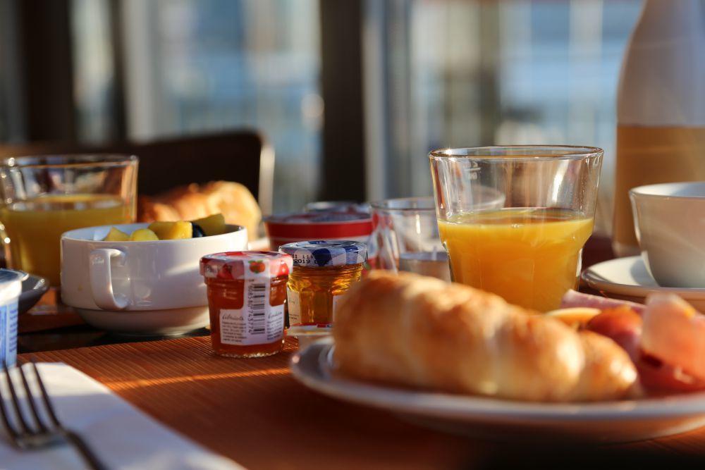 Hotel Engel Am Bahnhof Wädenswil Εξωτερικό φωτογραφία